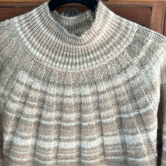 Cream and Tan Pullover Sweater Size Large NWT Knox Rose - Picture 3 of 11